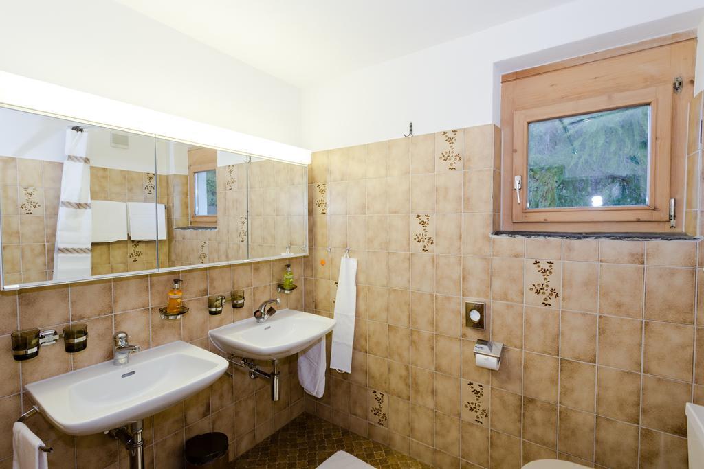 Hotel B&B Susom Surlej 席尔瓦普拉纳 外观 照片